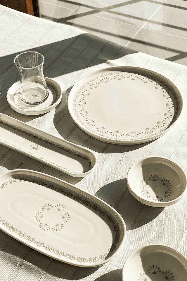 Lenora 6 Kişilik 28 Parça Porselen Kahvaltı Takımı