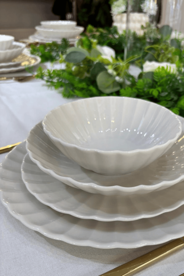 İstiridye Porselen 24 Parça  Yemek Takımı